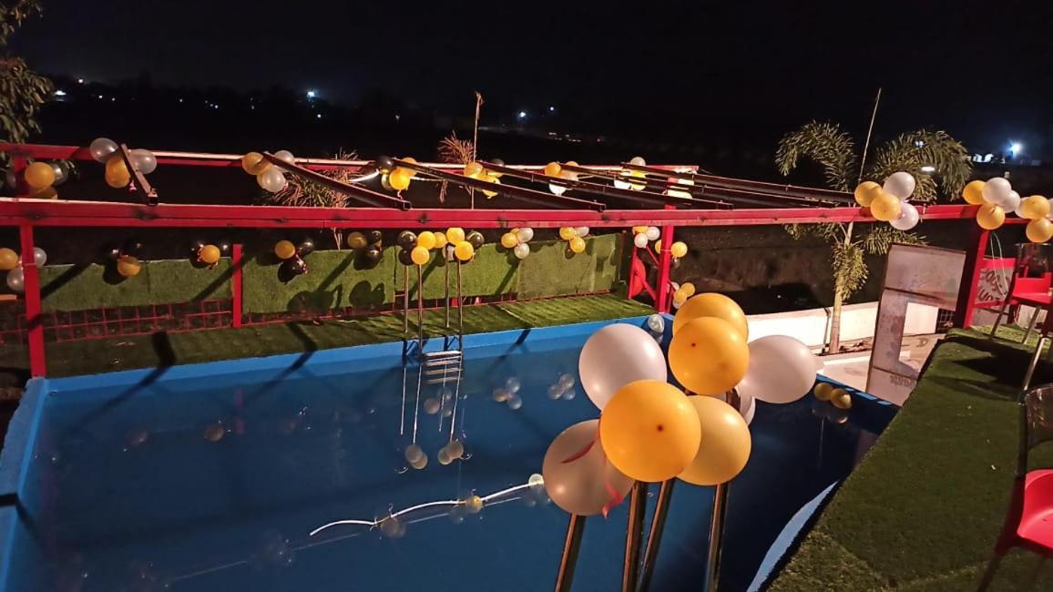 Gods County. Resort & Banquets Tarapith Eksteriør bilde
