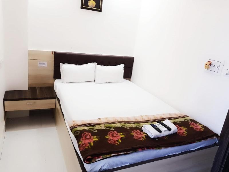 Gods County. Resort & Banquets Tarapith Eksteriør bilde
