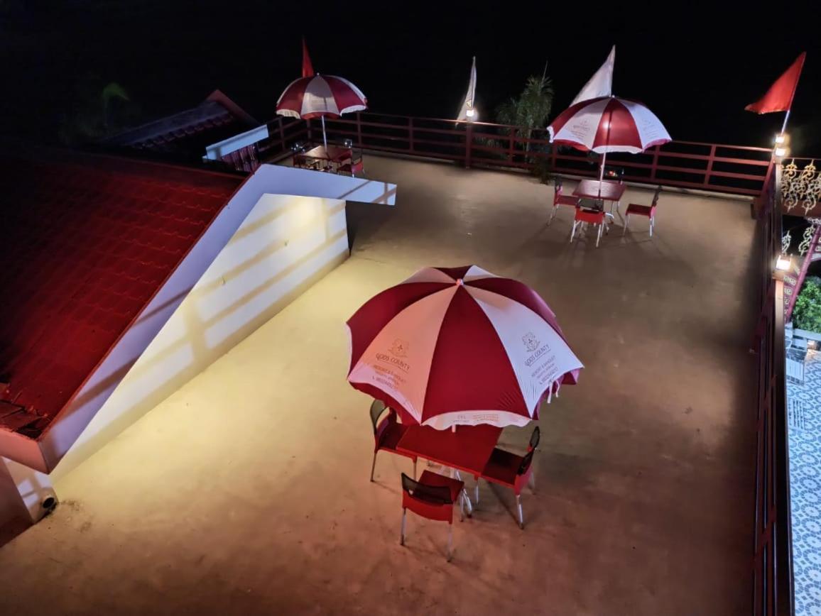 Gods County. Resort & Banquets Tarapith Eksteriør bilde