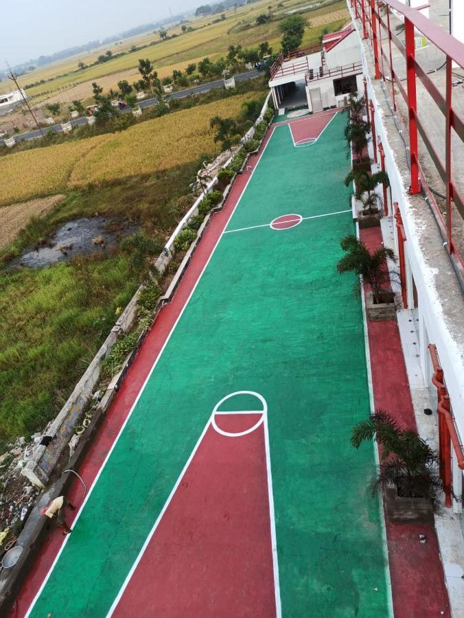 Gods County. Resort & Banquets Tarapith Eksteriør bilde